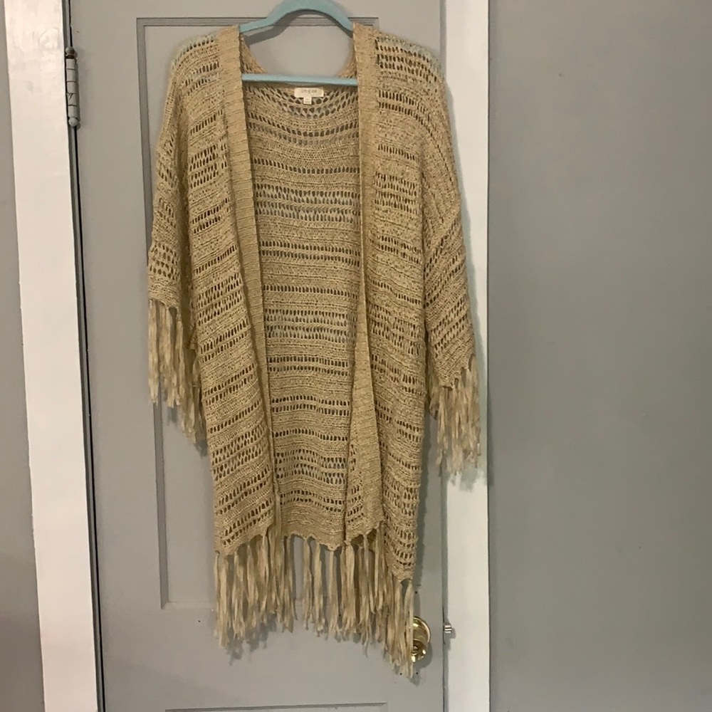 Woven Shaw super comfy great for spring !